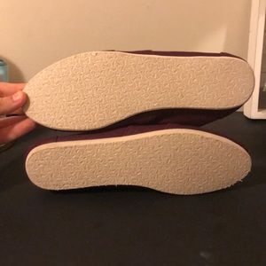 Toms Shoes - Maroon TOMS - never worn Toms Shoes - Maroon TOMS - never worn